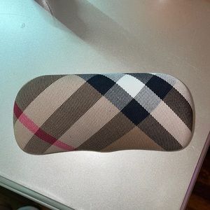 Burberry Sunglass case